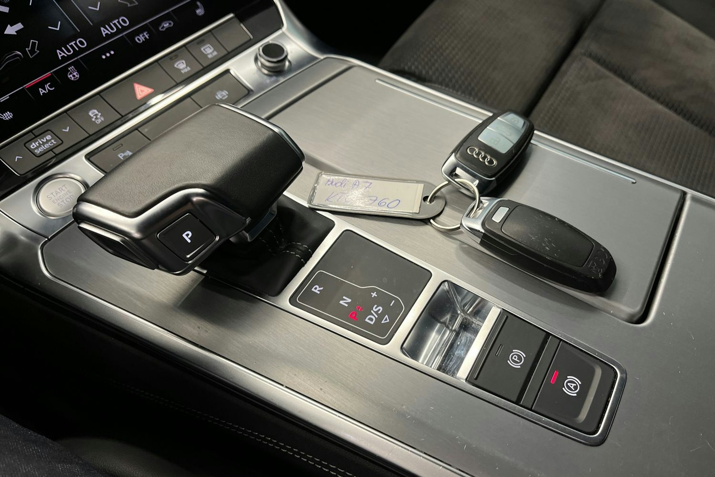musta Audi A7 2020 kuva 28.