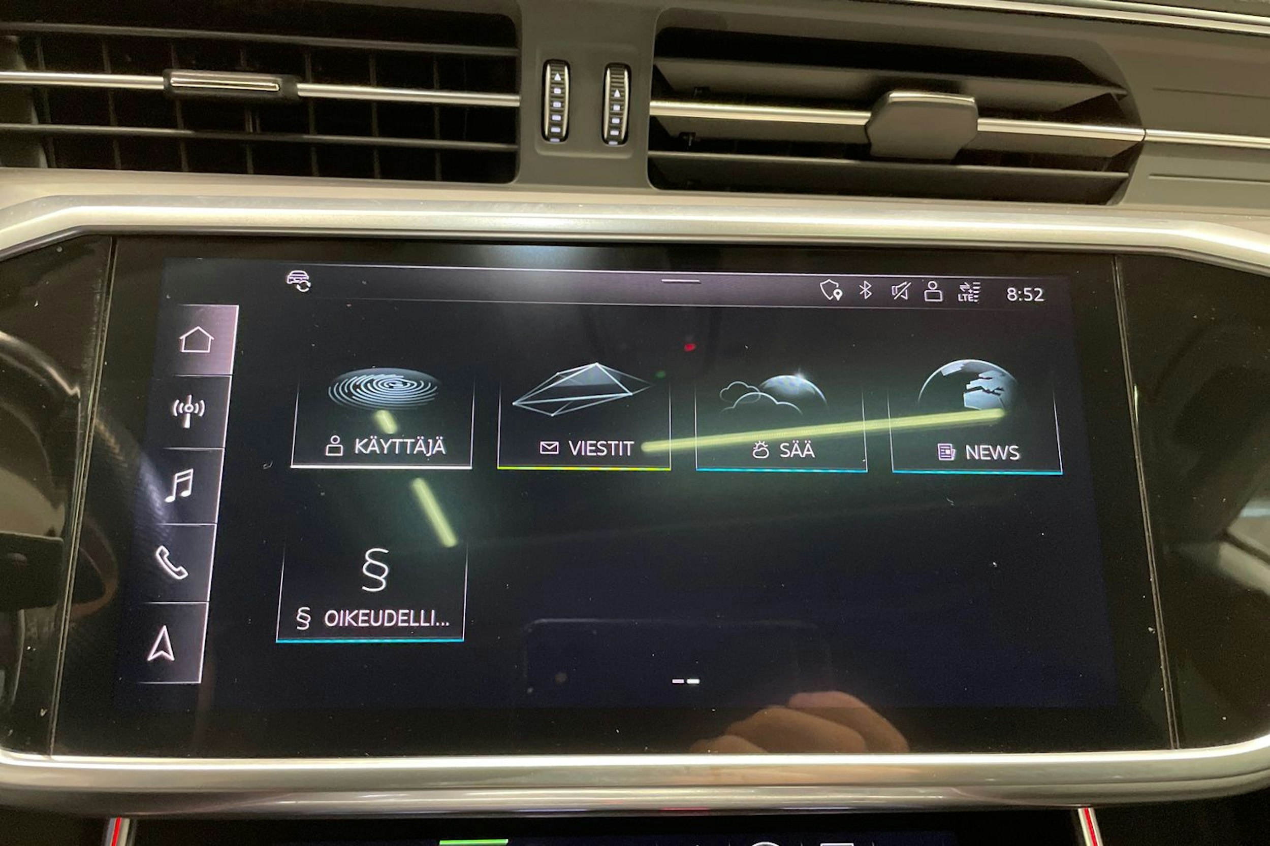 valkoinen Audi A7 2020 kuva 20.