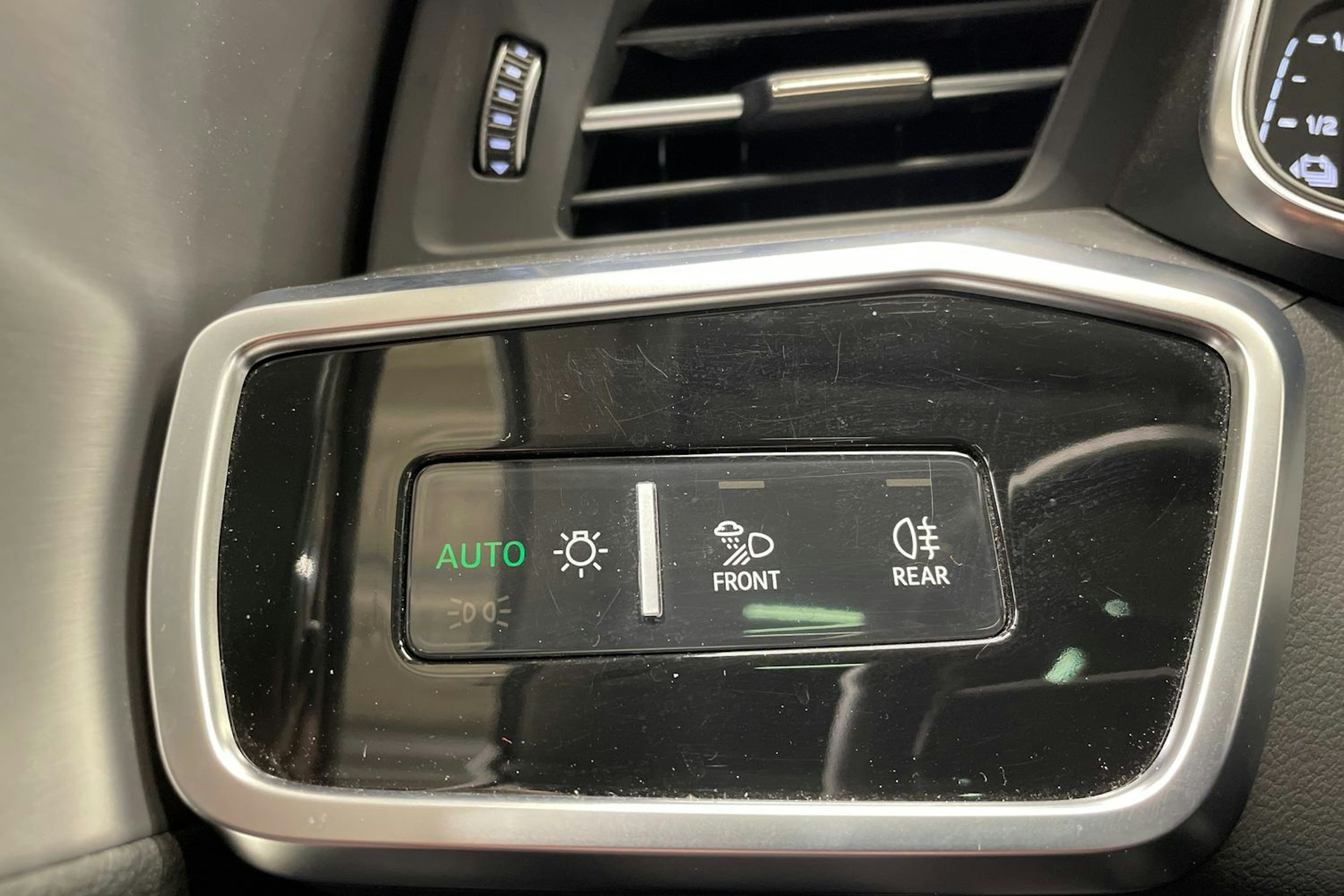 valkoinen Audi A7 2020 kuva 27.