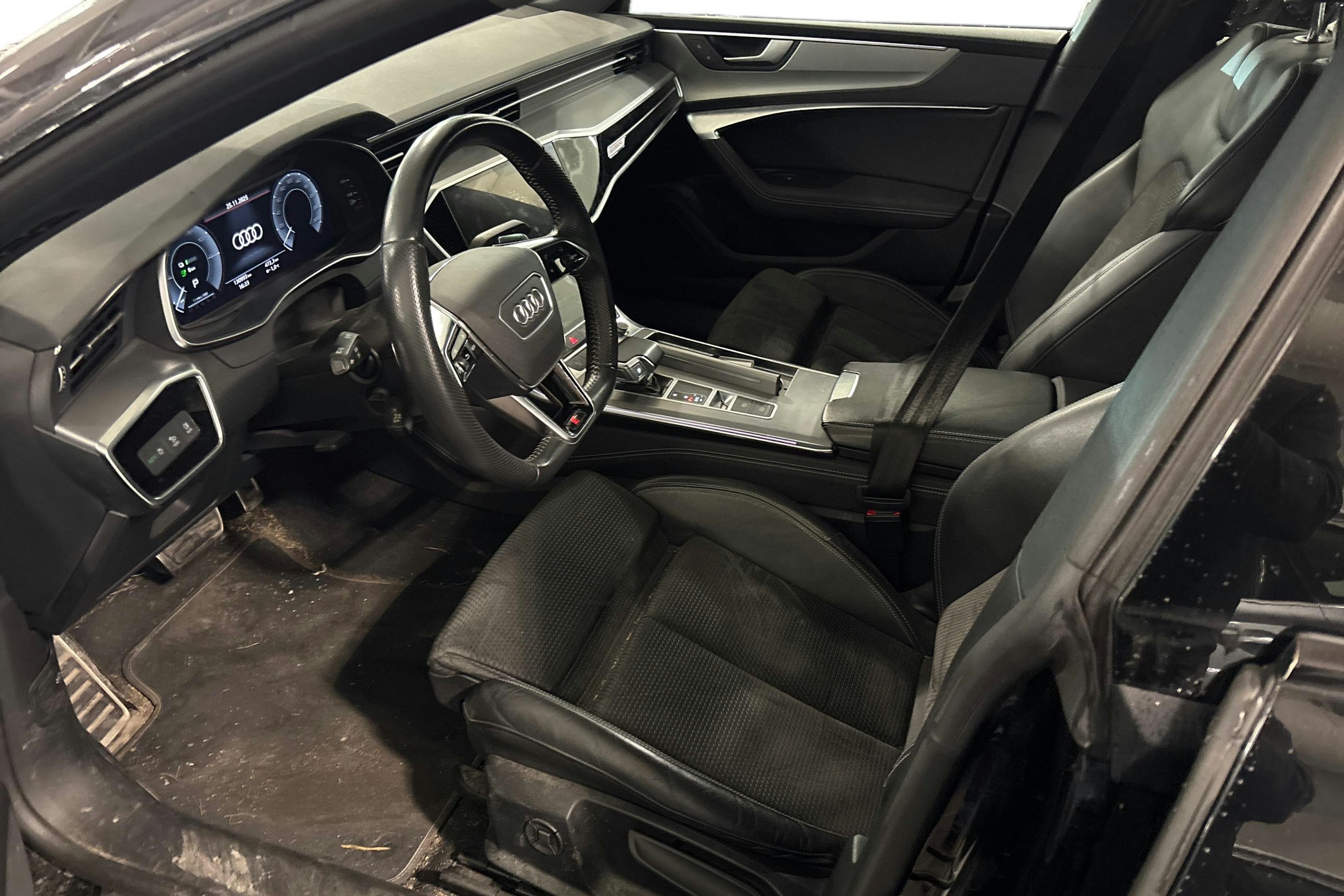 musta Audi A7 2020 kuva 3.