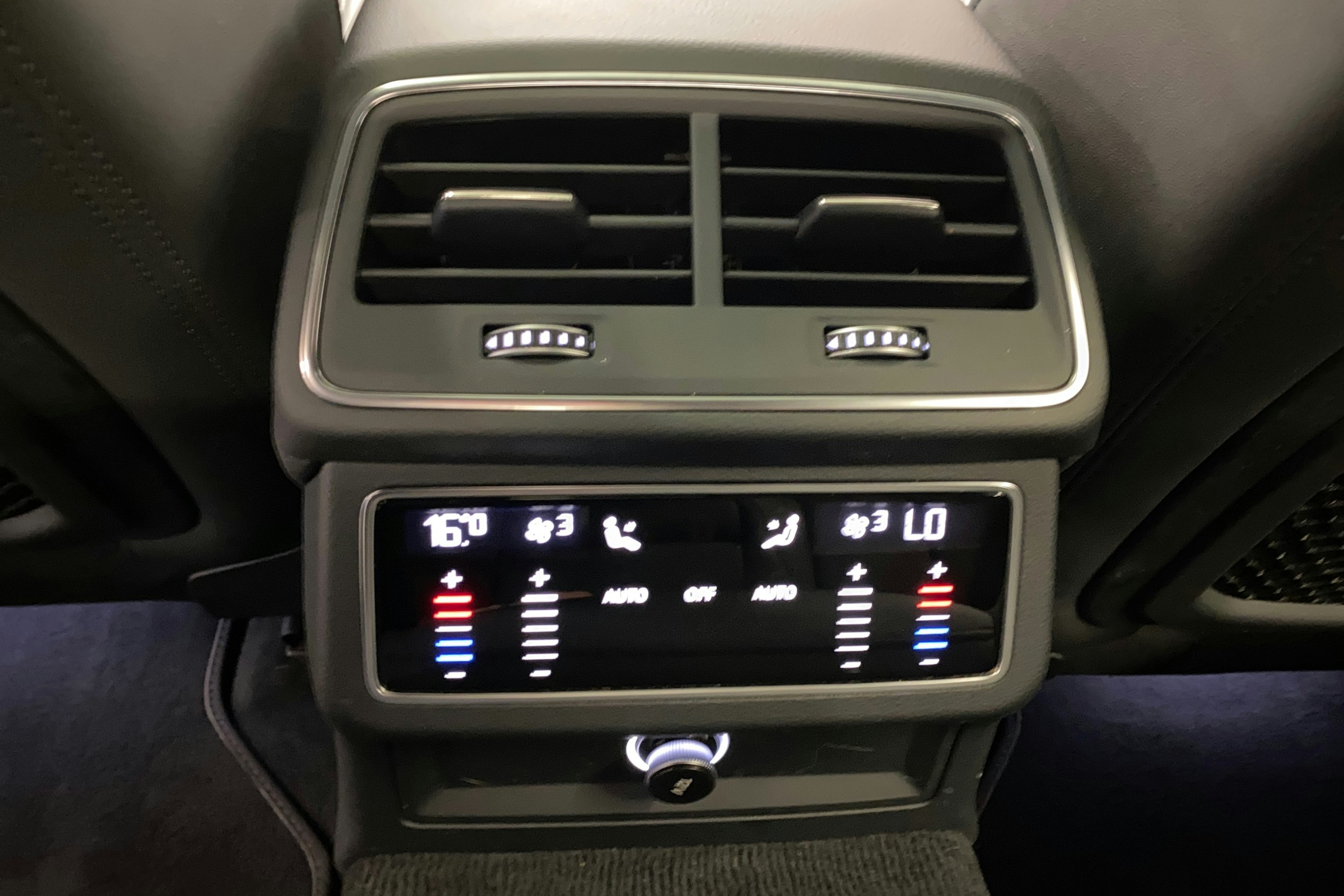 musta Audi A7 2020 kuva 14.