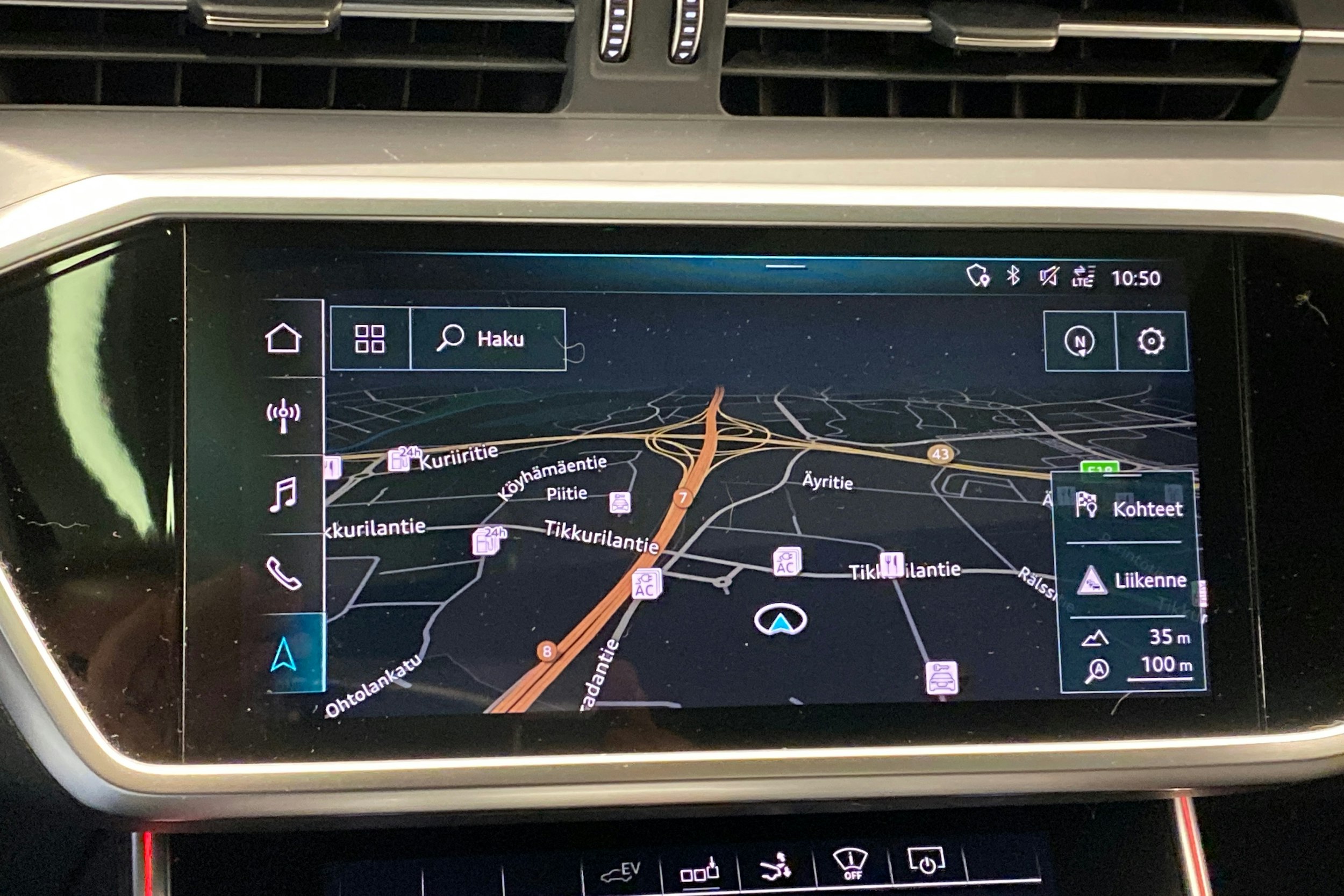 musta Audi A7 2020 kuva 23.