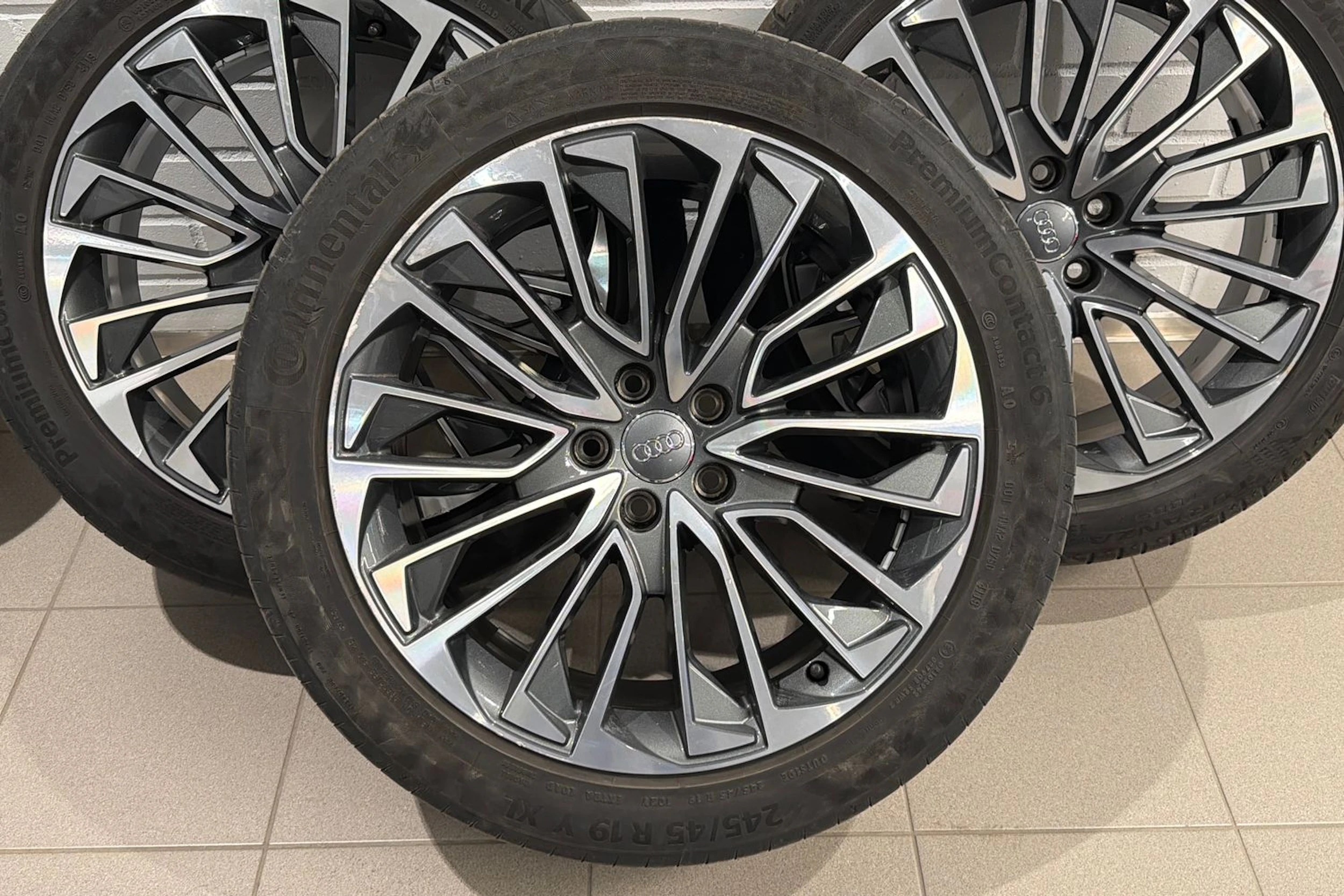 musta Audi A7 2020 kuva 13.