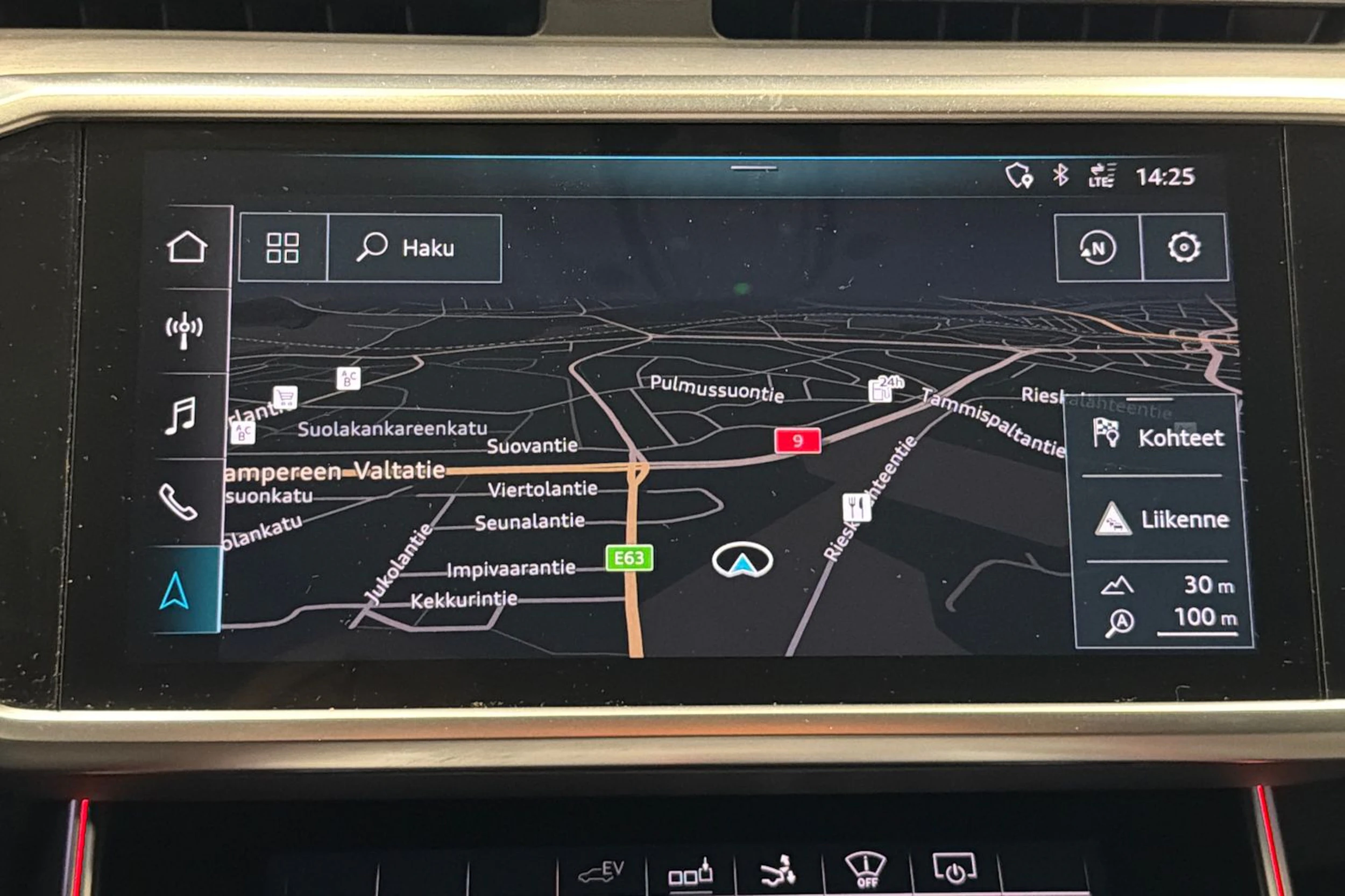 musta Audi A7 2020 kuva 18.