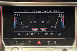 musta Audi A7 2020 kuva 19.