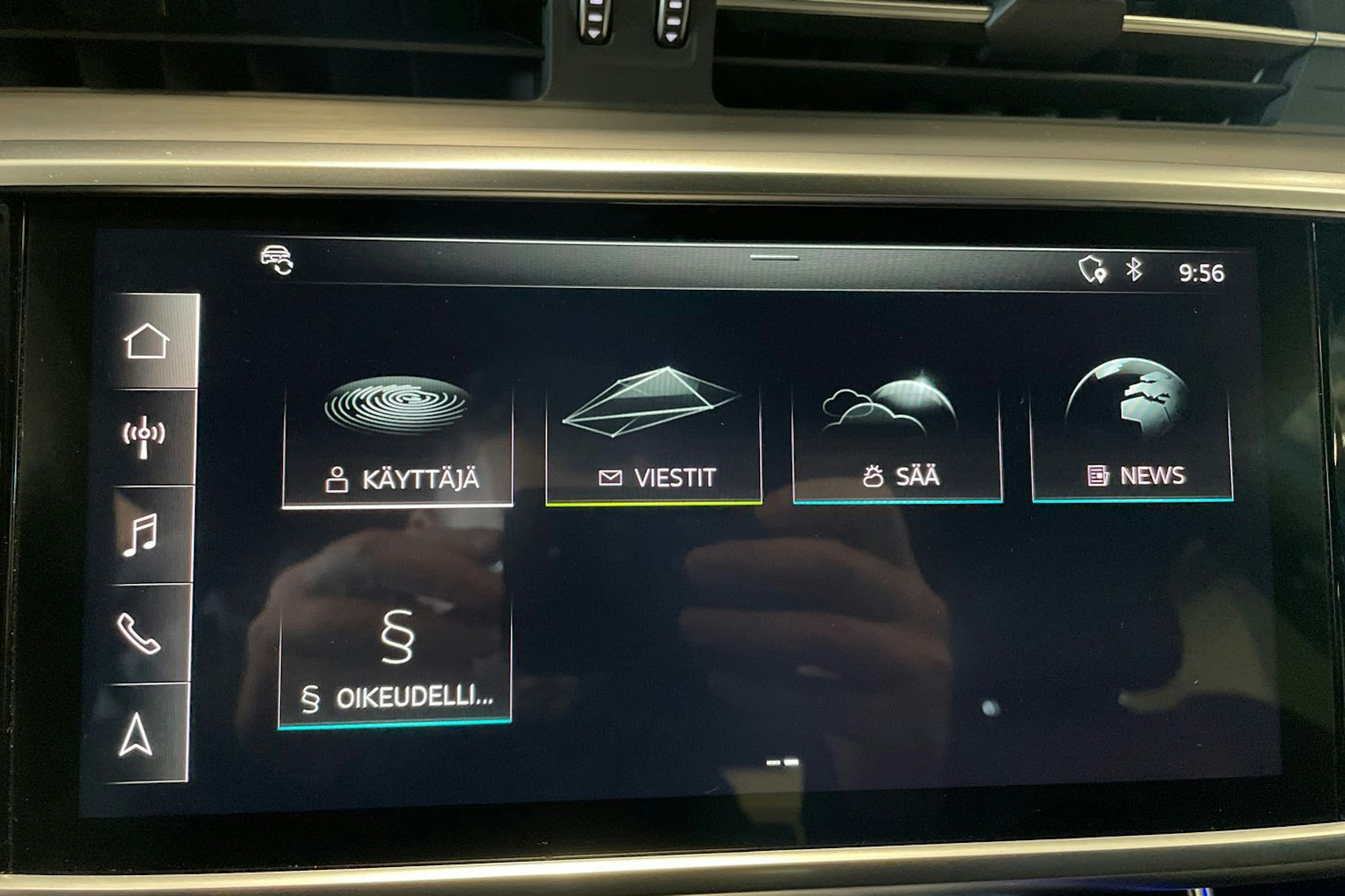harmaa Audi A7 2020 kuva 28.