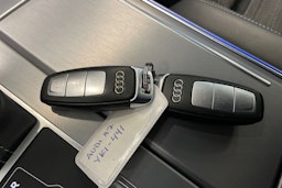 harmaa Audi A7 2020 kuva 37.