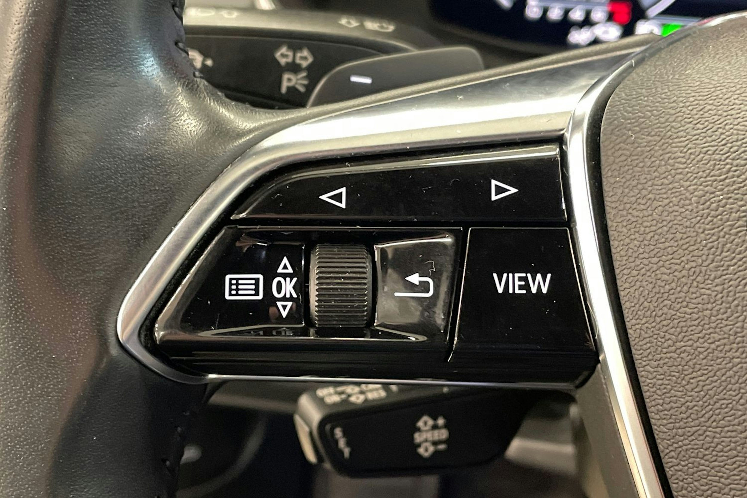 musta Audi A7 2020 kuva 15.