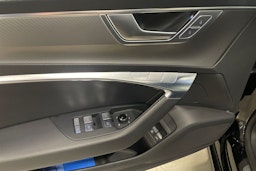 musta Audi A7 2020 kuva 33.