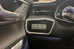 sininen Audi A7 2020 kuva 13.