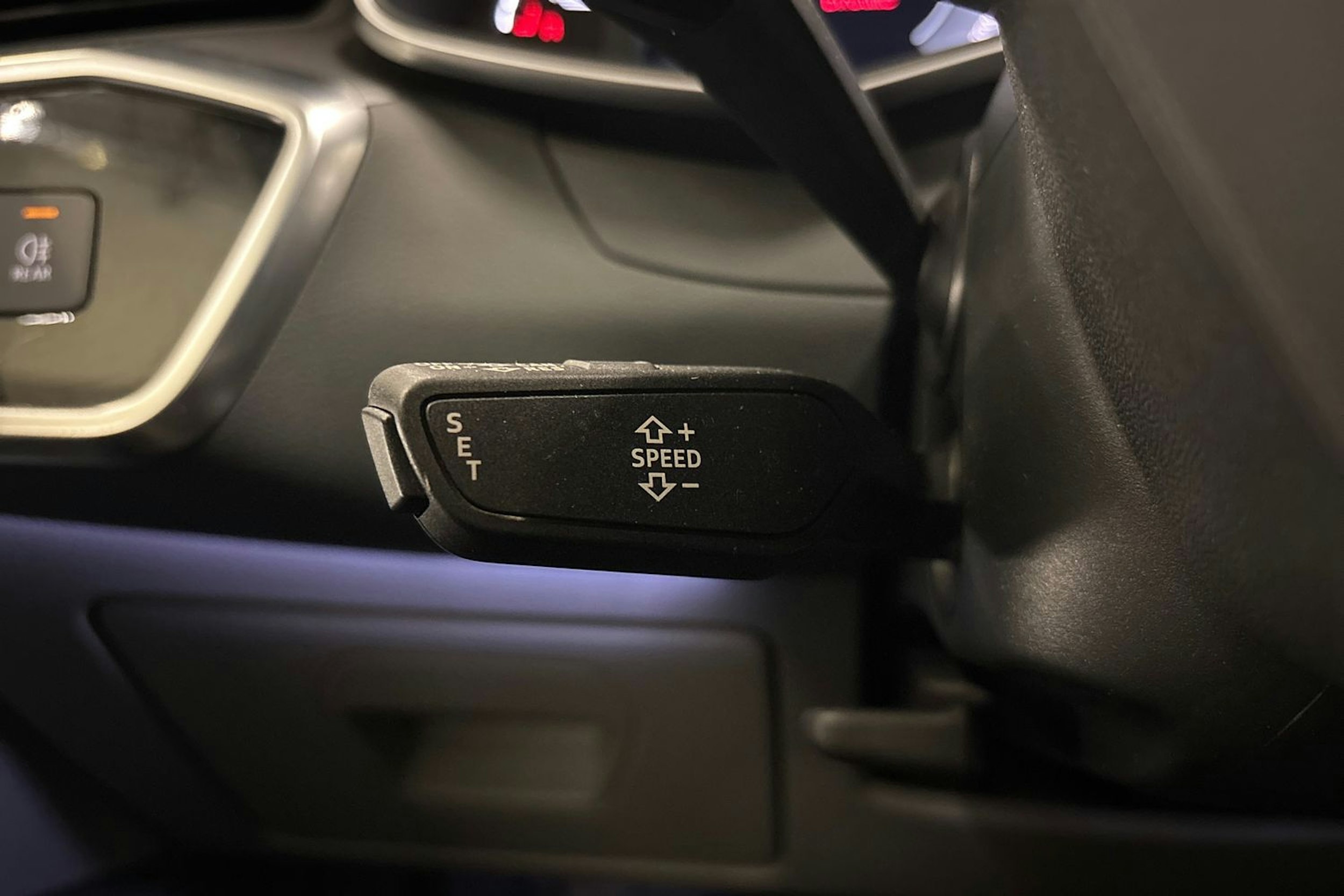 sininen Audi A7 2020 kuva 14.