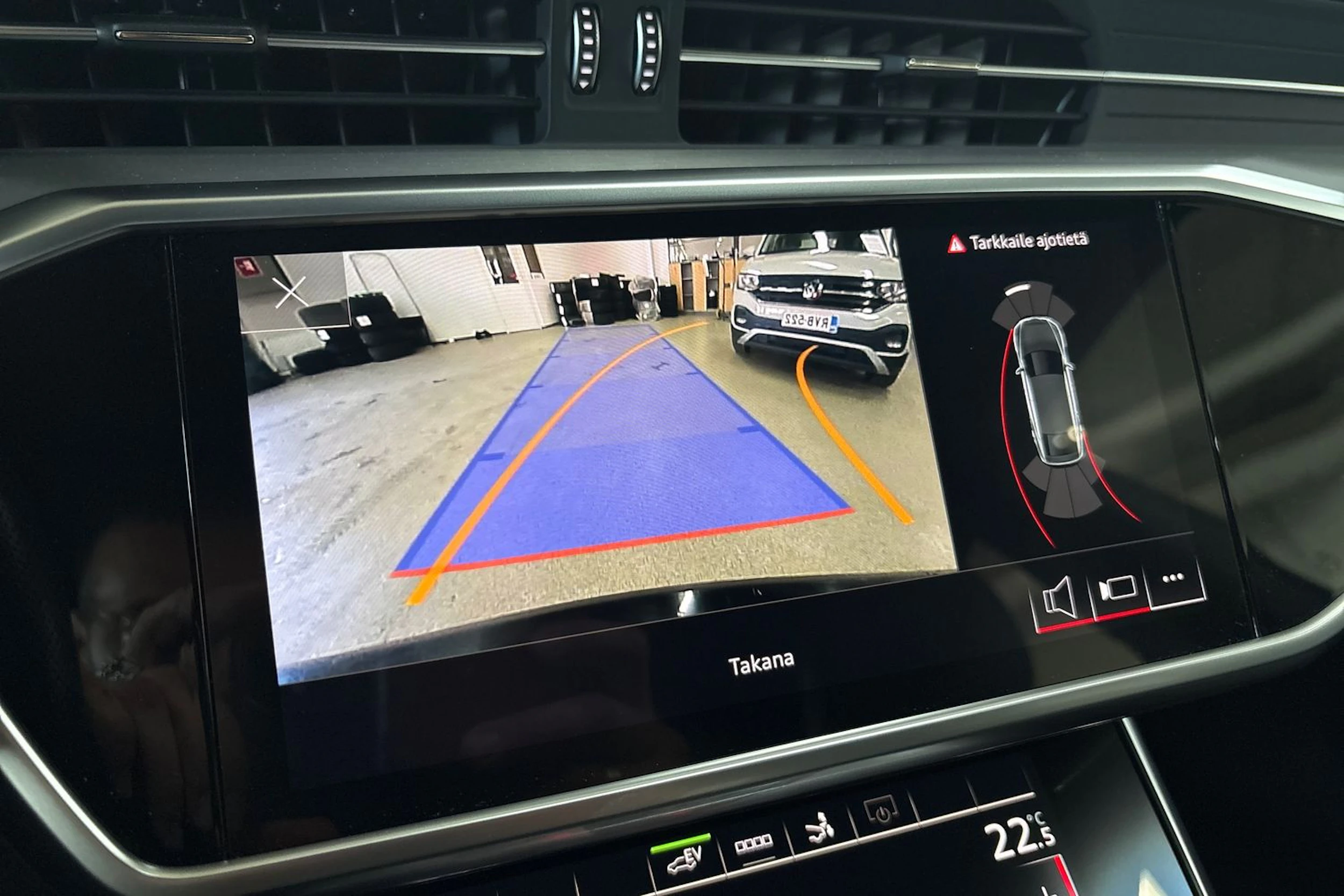 Musta Audi A7 2021 kuva 16.