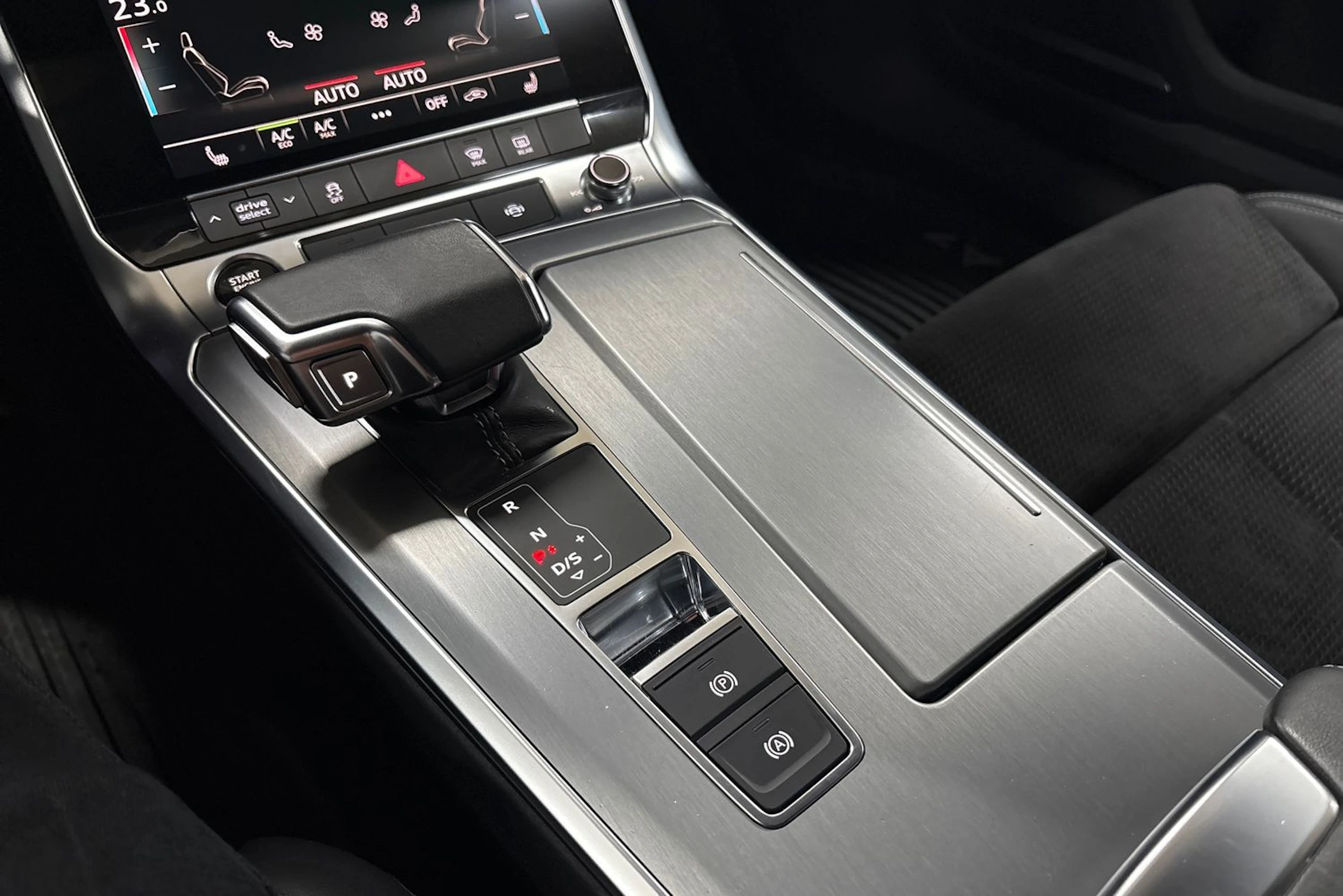 Musta Audi A7 2021 kuva 22.