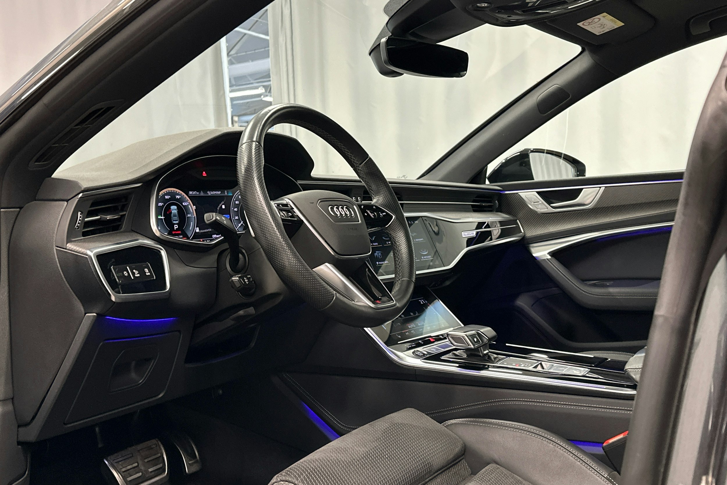 harmaa Audi A7 2021 kuva 6.