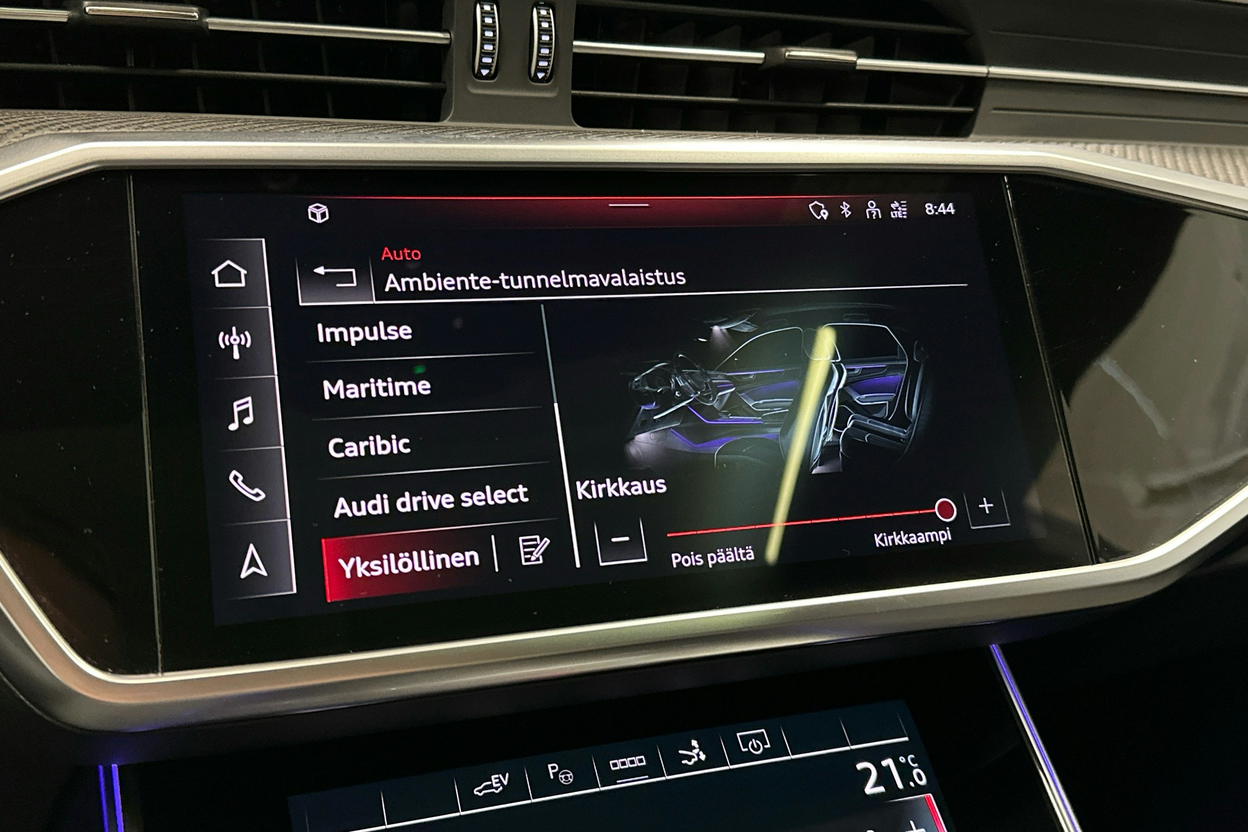harmaa Audi A7 2021 kuva 17.