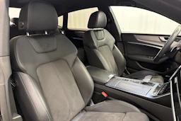 musta Audi A7 2021 kuva 11.