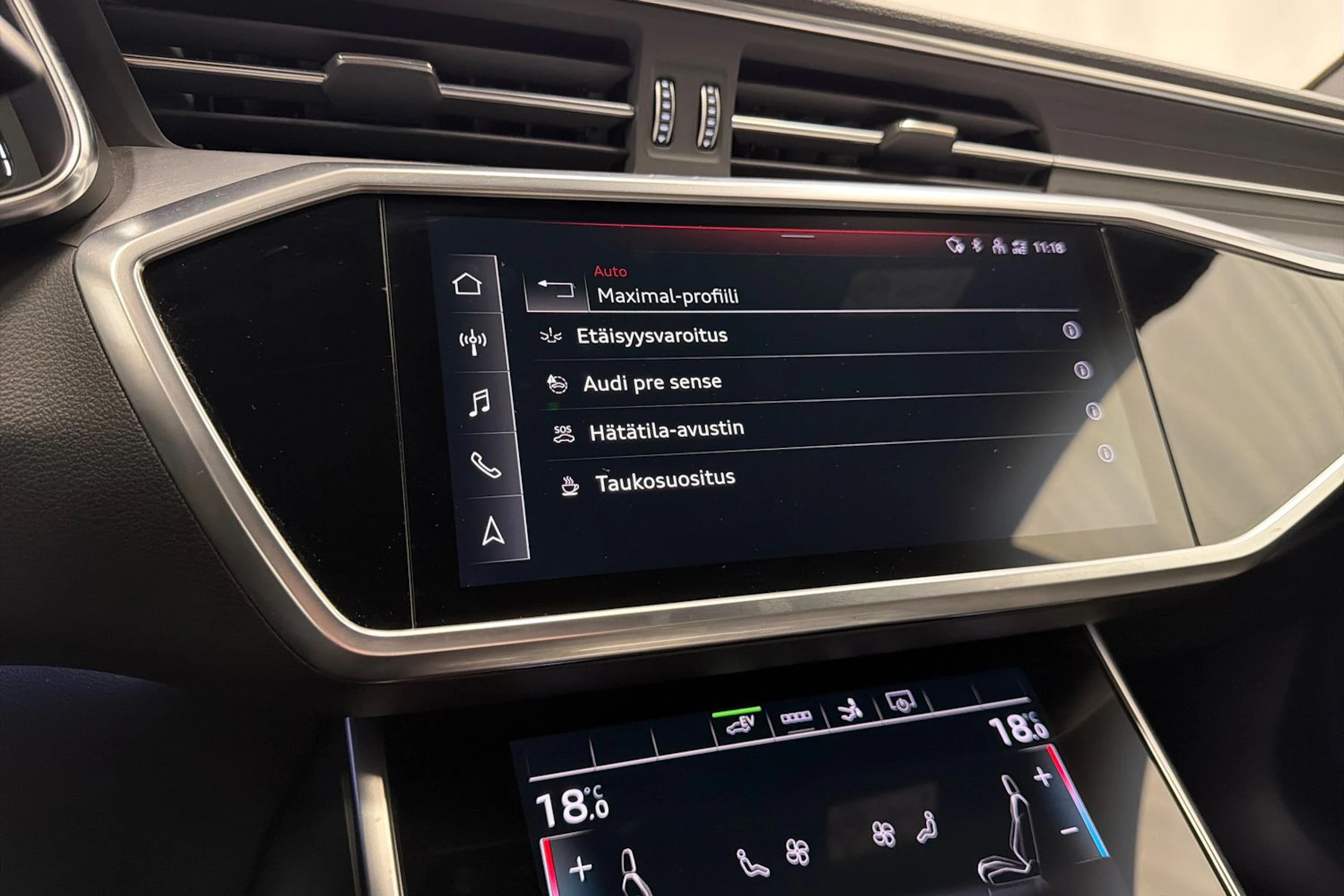 musta Audi A7 2021 kuva 22.