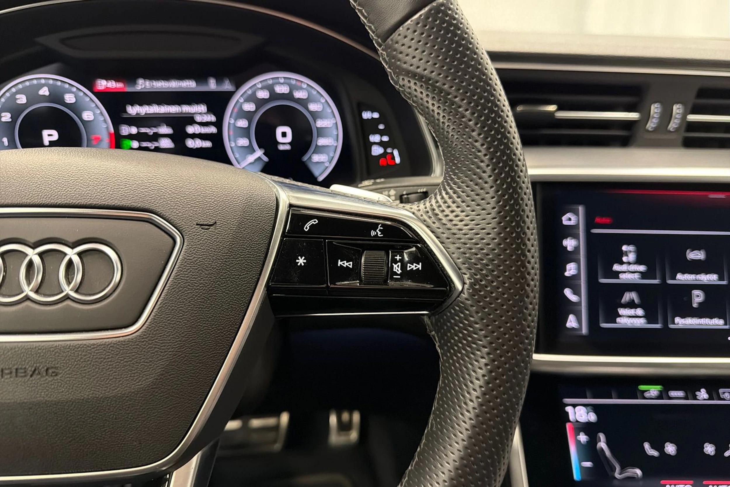 musta Audi A7 2021 kuva 25.