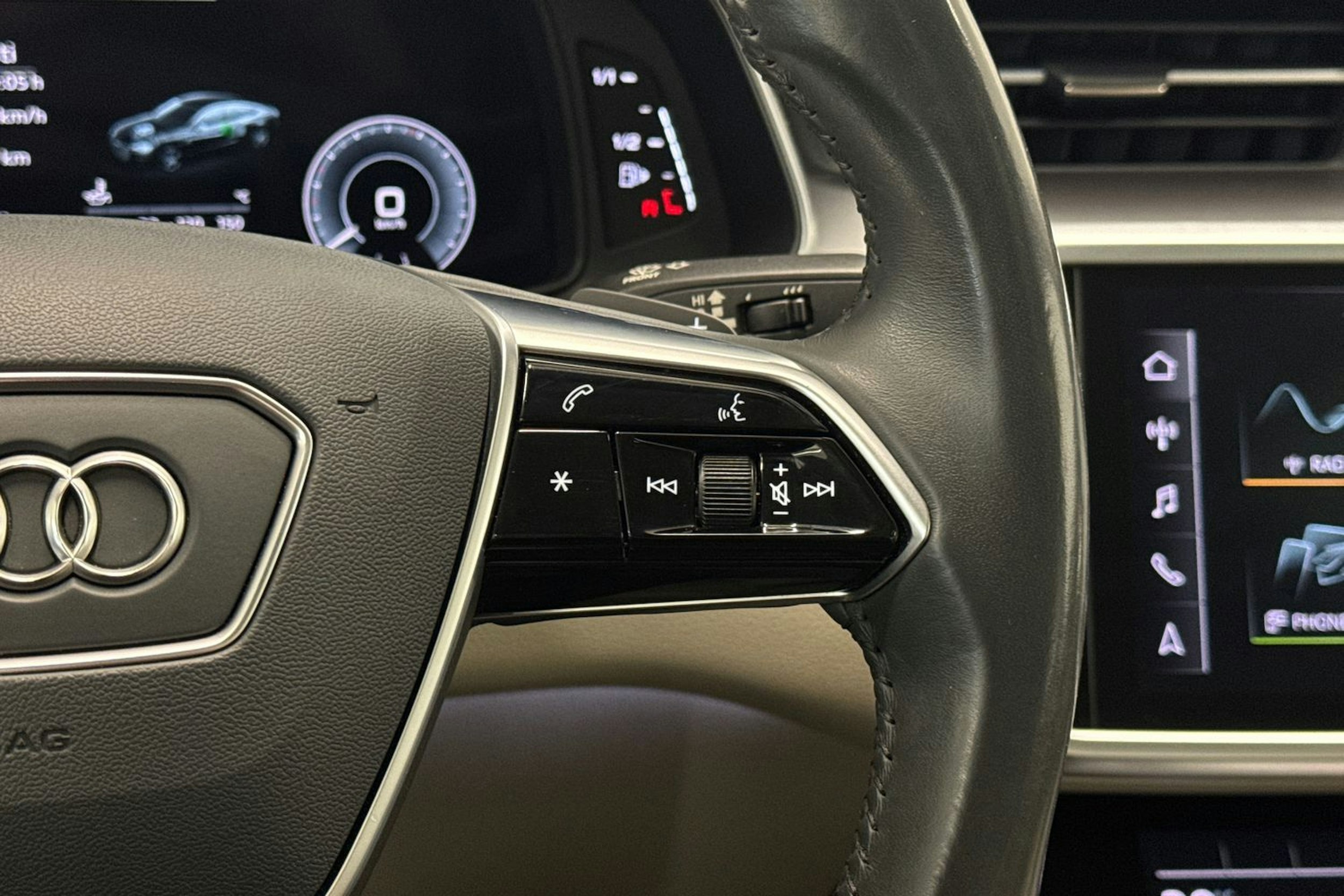 Ruskea (beige) Audi A7 2021 kuva 16.