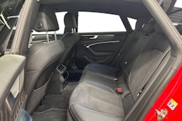 punainen Audi A7 2021 kuva 10.