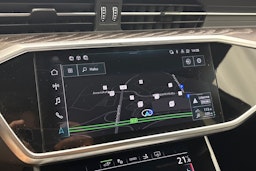 punainen Audi A7 2021 kuva 23.