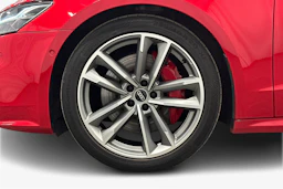 punainen Audi A7 2023 kuva 9.