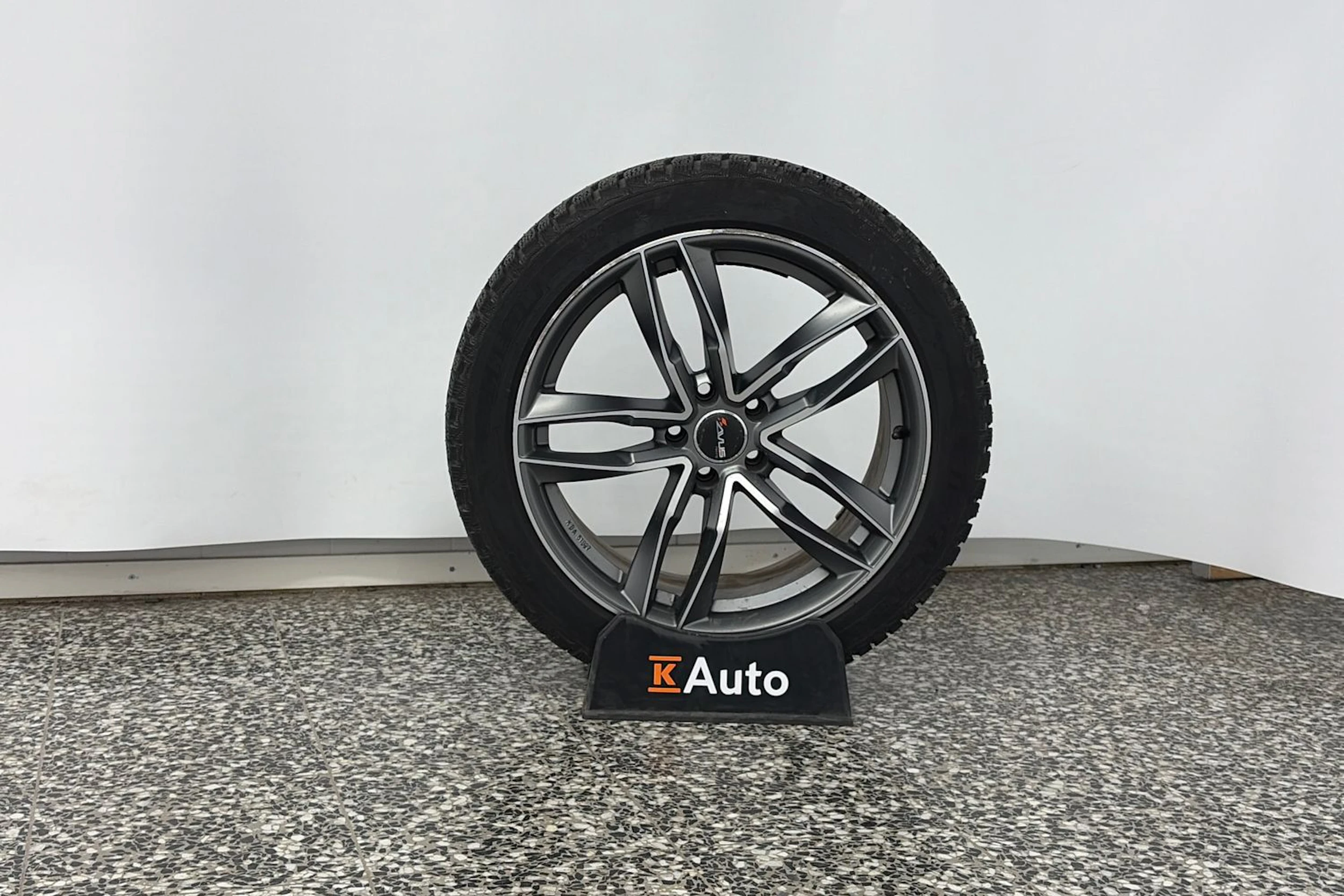 Sininen Audi A7 2023 kuva 13.