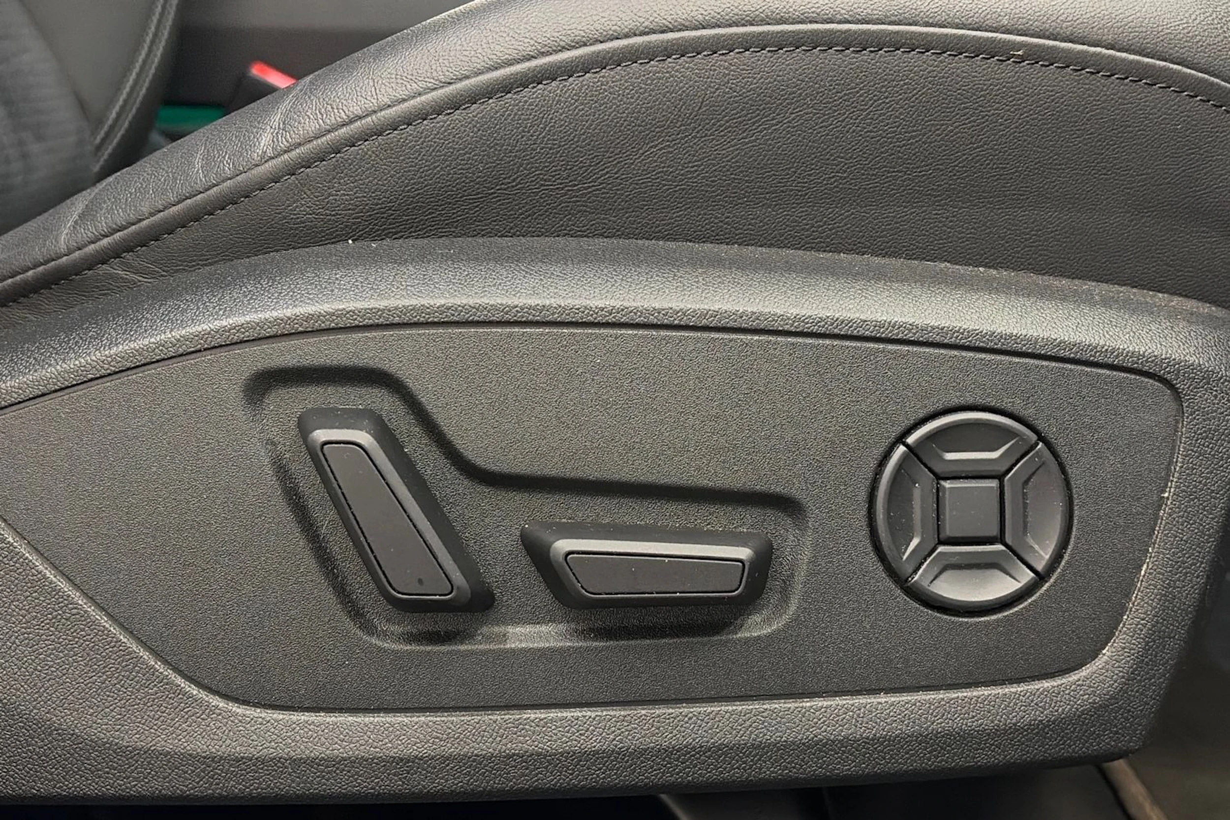 Sininen Audi A7 2023 kuva 19.