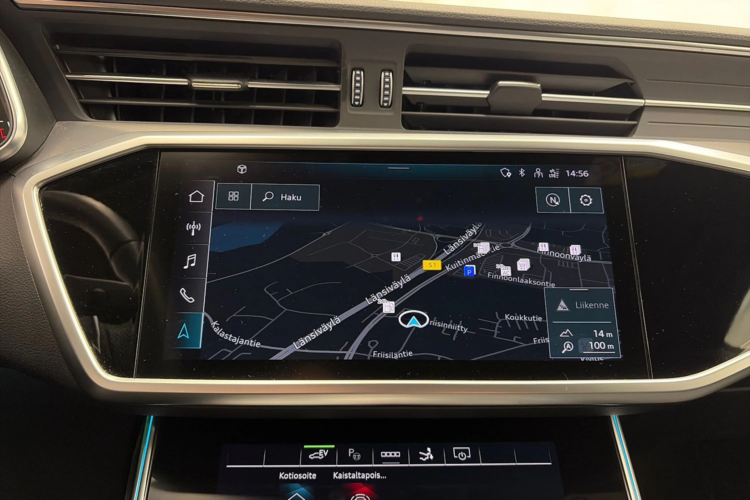 Sininen Audi A7 2023 kuva 25.
