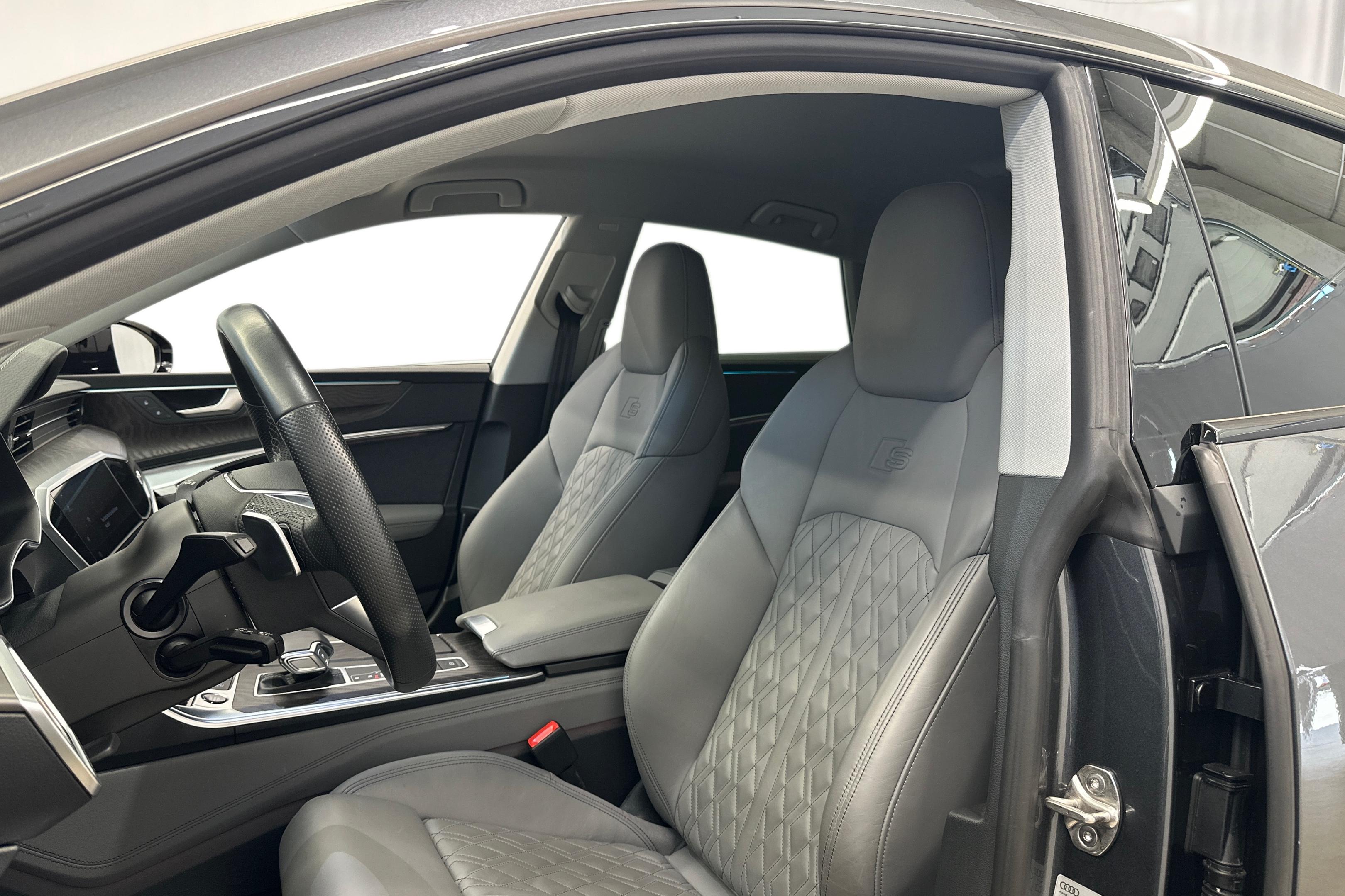 Audi A7 2023, kuva 6/25