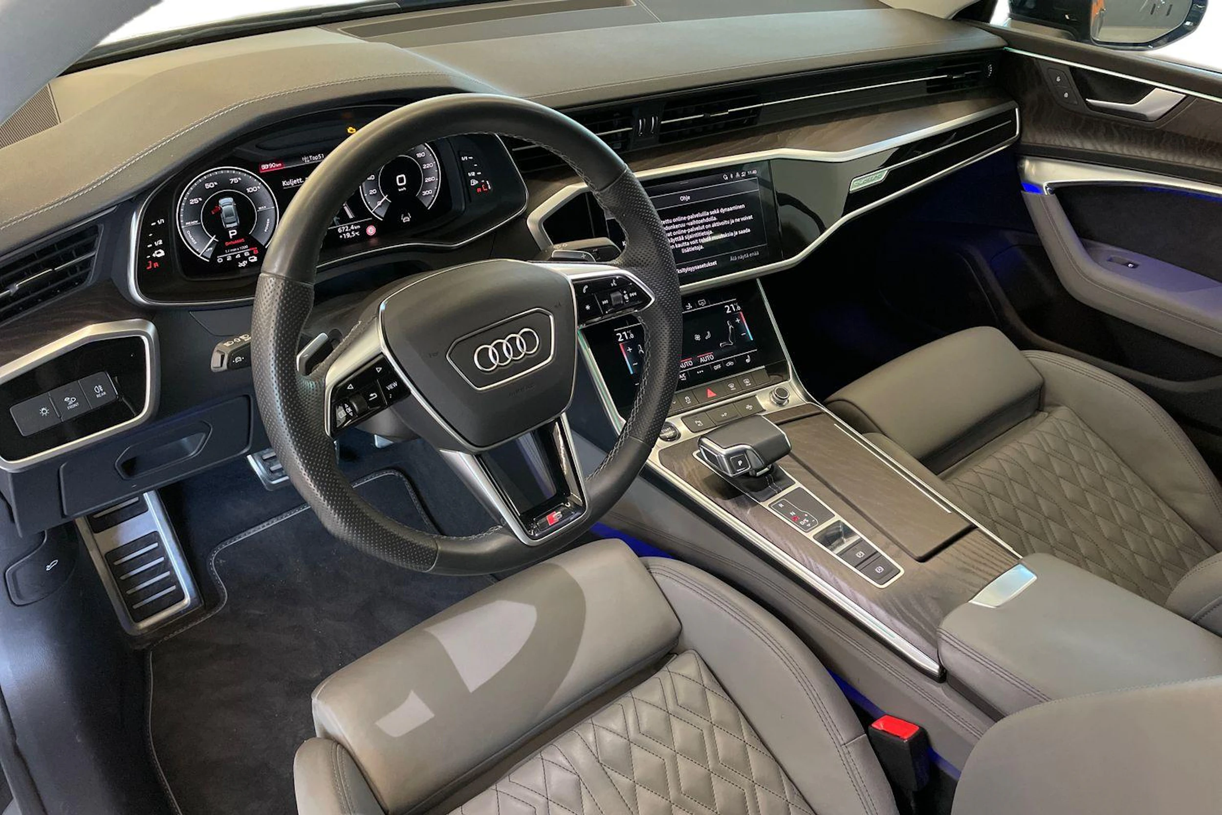 Harmaa Audi A7 2023 kuva 8.