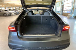 Harmaa Audi A7 2023 kuva 27.