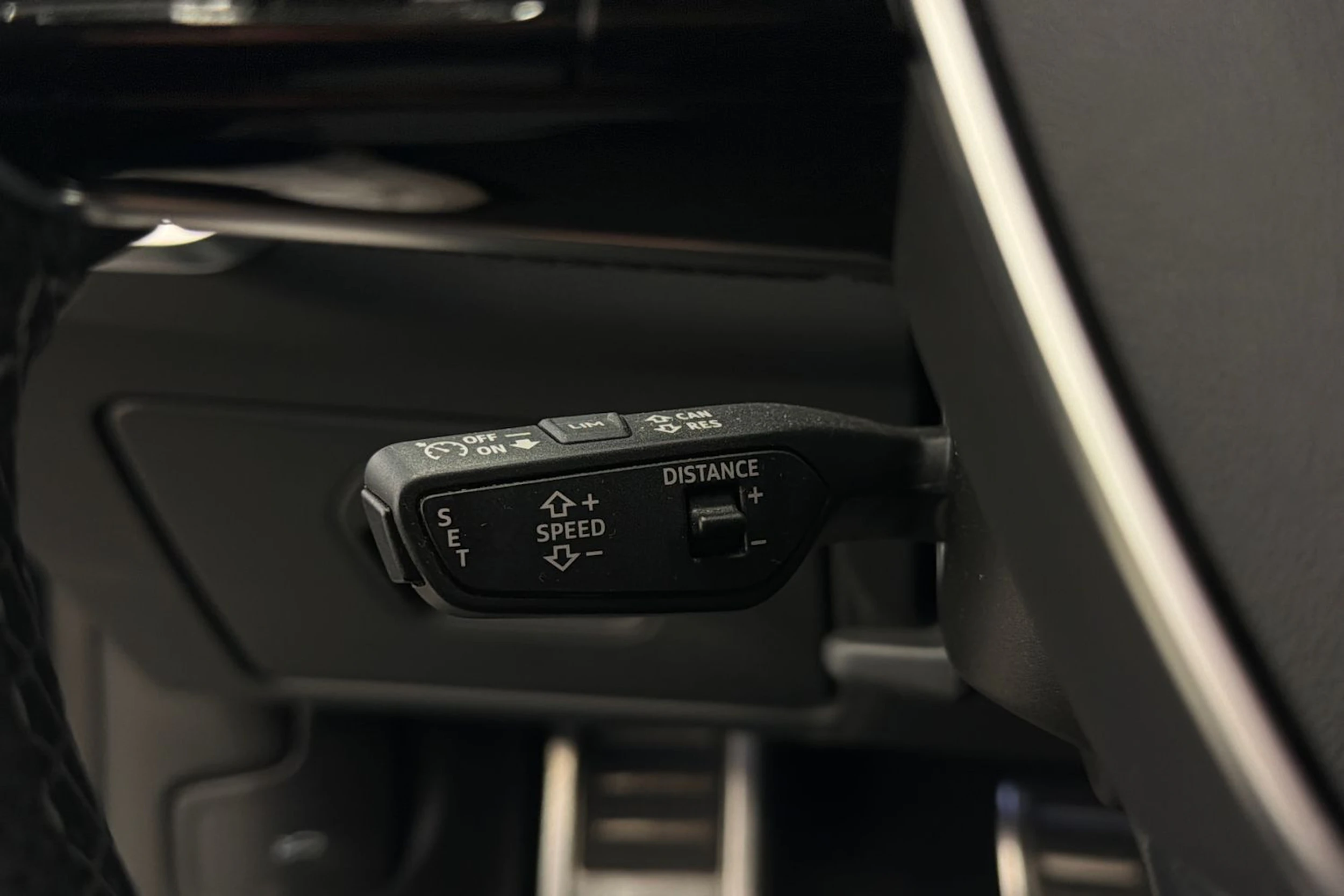 Sininen Audi A7 2023 kuva 28.