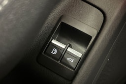 punainen Audi A7 2024 kuva 17.