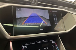 punainen Audi A7 2024 kuva 24.