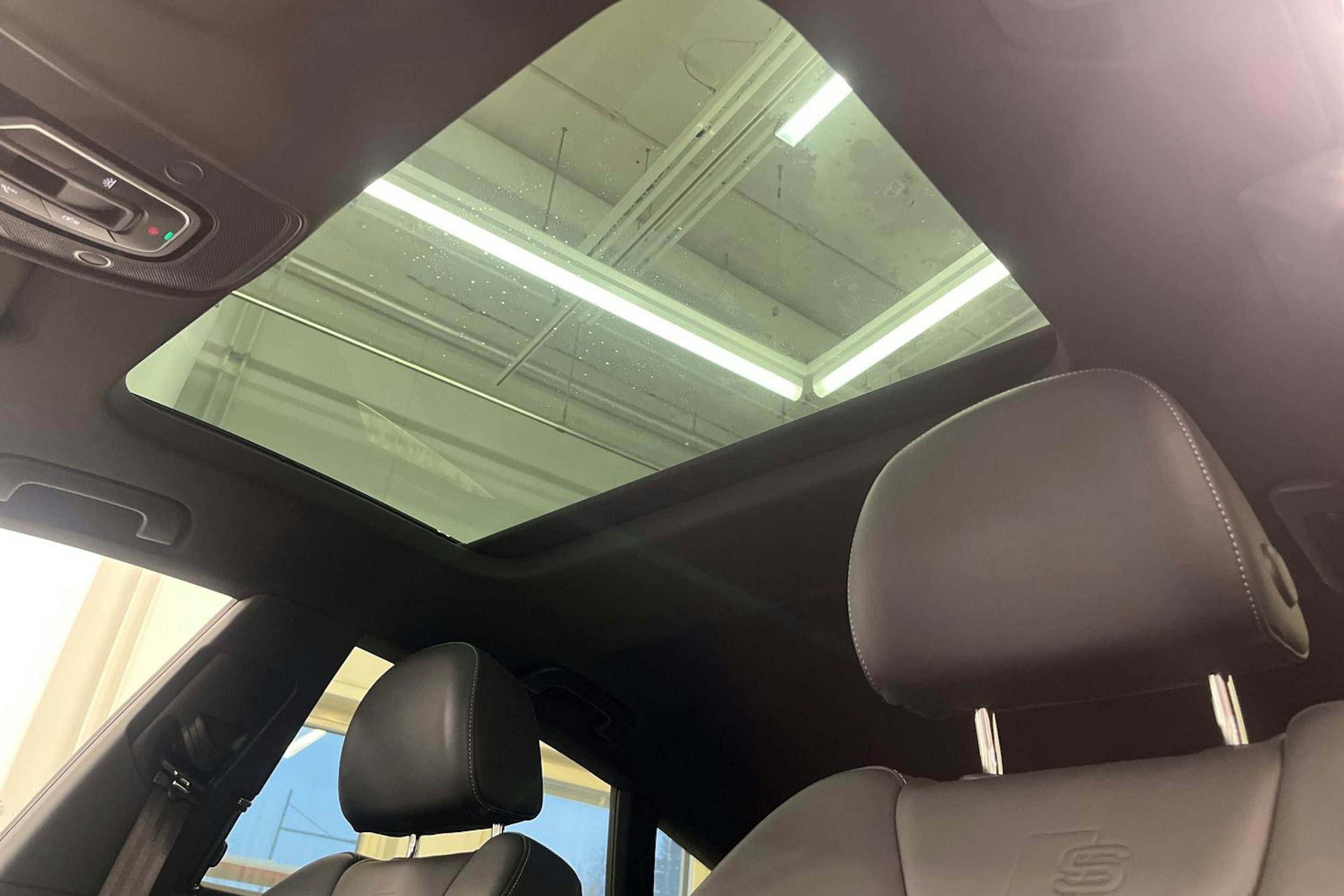 punainen Audi A7 2024 kuva 31.