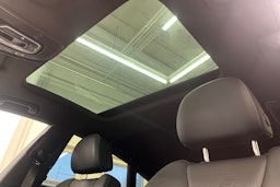 punainen Audi A7 2024 kuva 31.