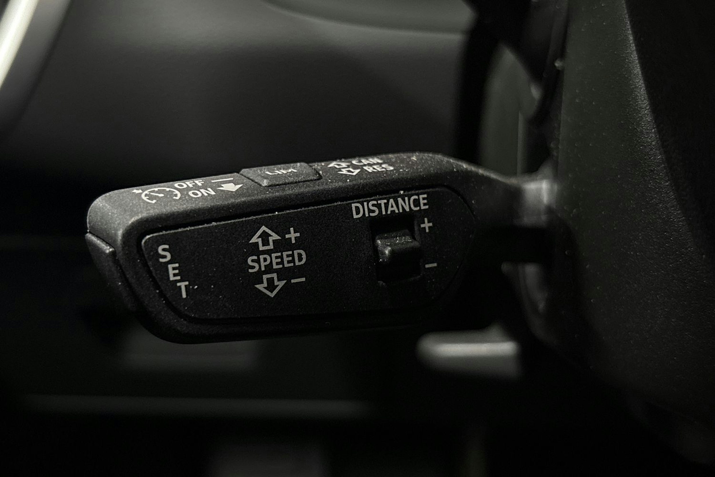 Harmaa Audi A7 2024 kuva 30.