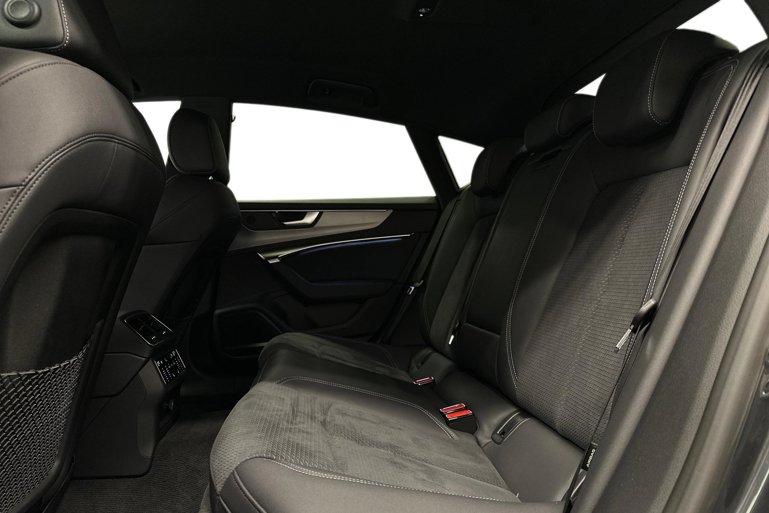 harmaa Audi A7 2025 kuva 8.