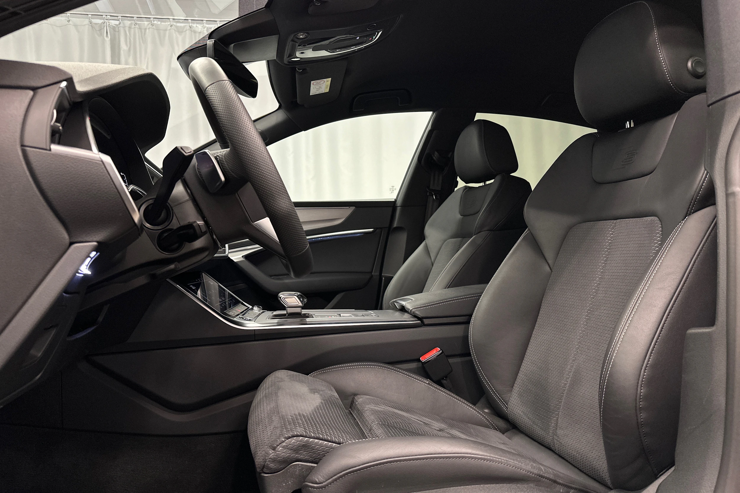 harmaa Audi A7 2025 kuva 23.