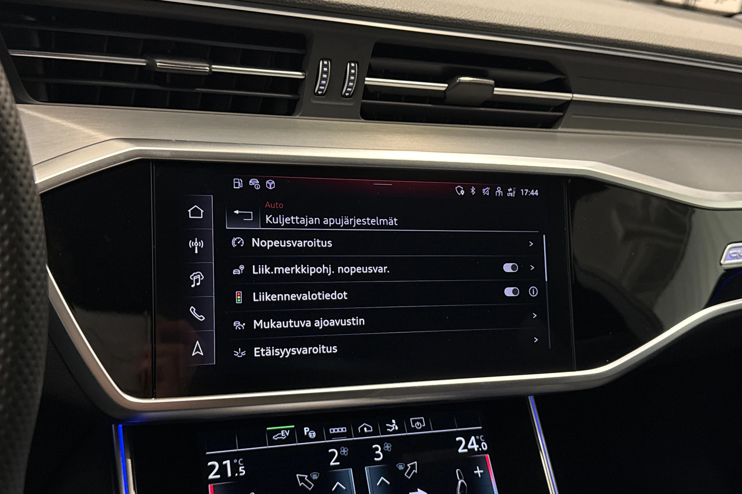 harmaa Audi A7 2025 kuva 17.