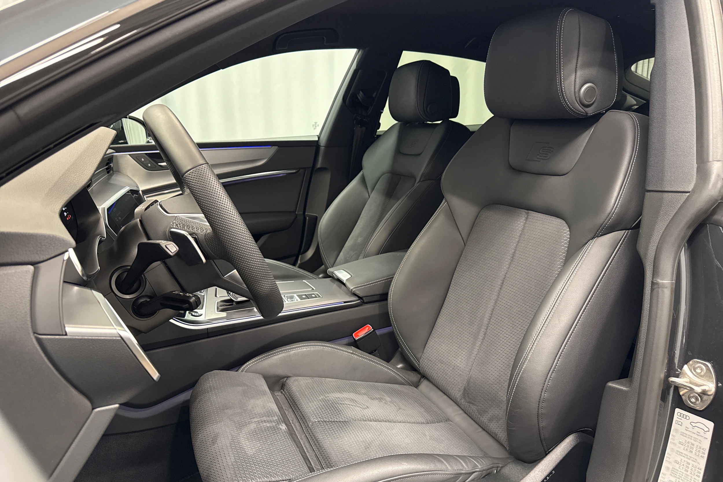 harmaa Audi A7 2025 kuva 26.
