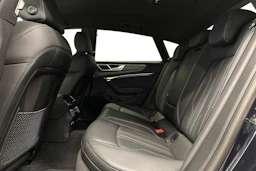 sininen Audi A7 2025 kuva 8.