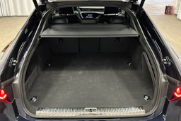sininen Audi A7 2025 kuva 11.