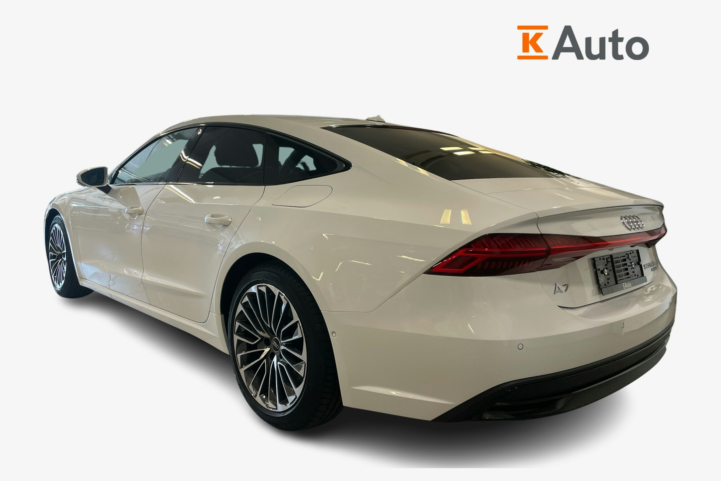 valkoinen Audi A7 2025 kuva 2.