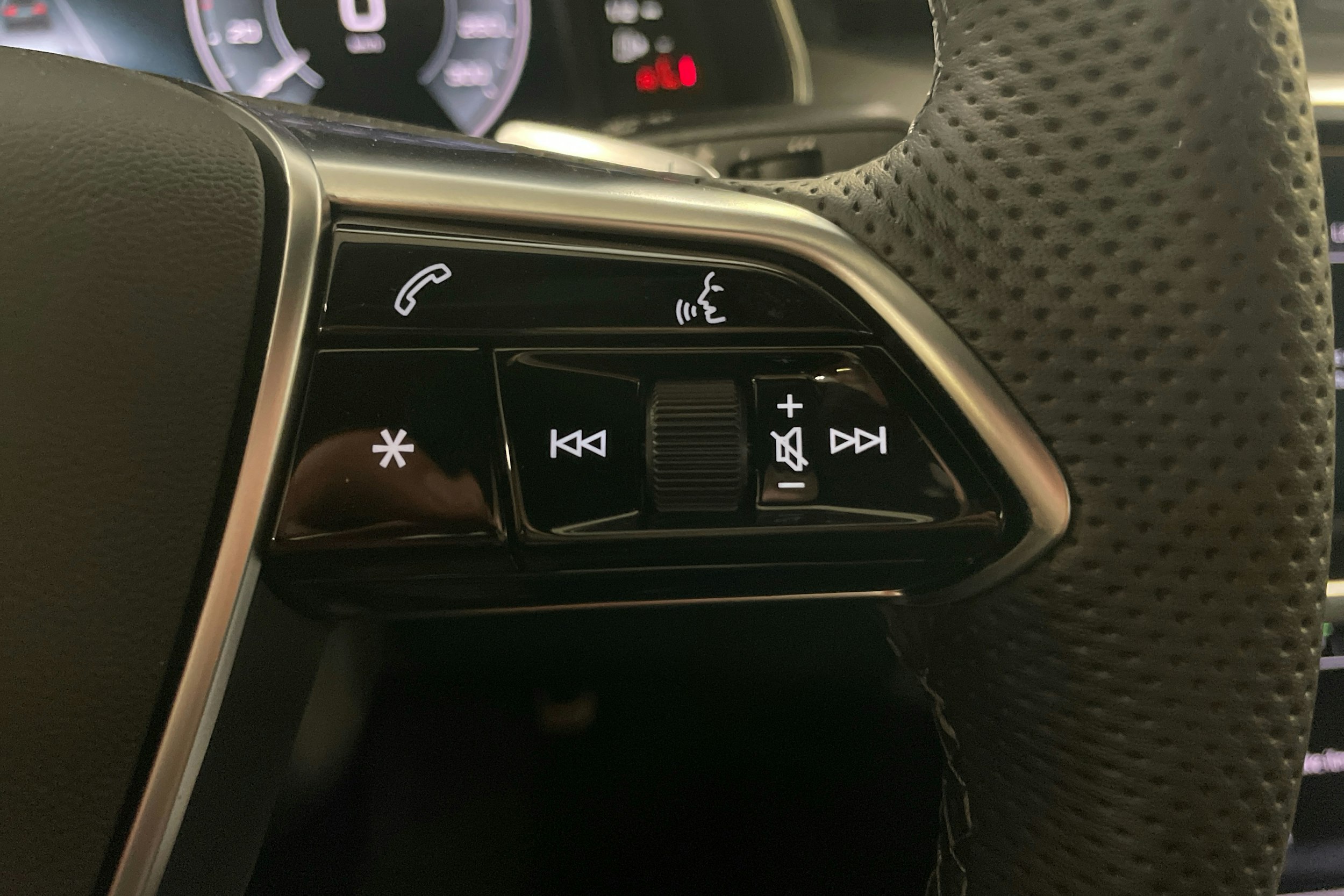 valkoinen Audi A7 2025 kuva 15.