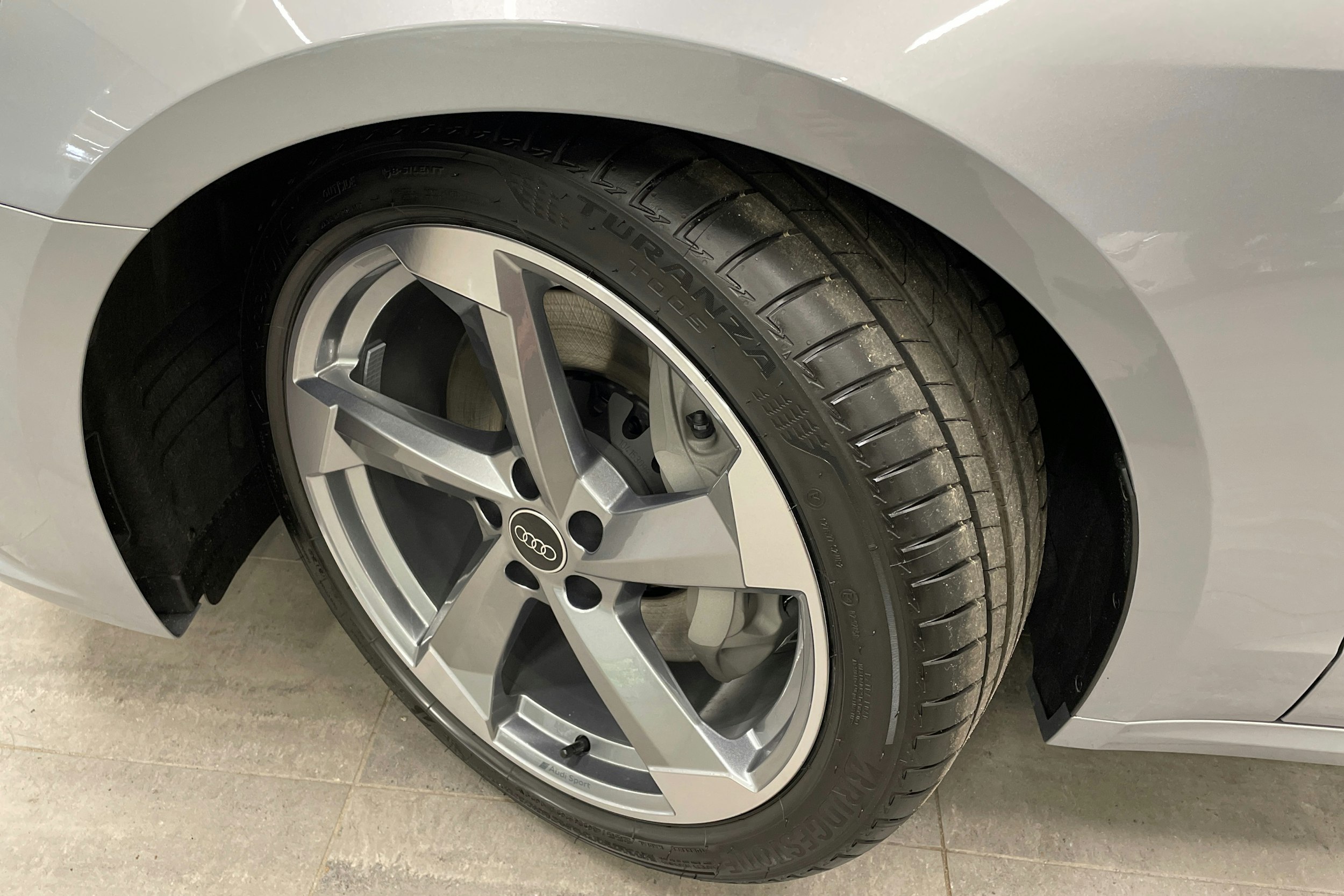 met. harmaa Audi A7 2025 kuva 10.