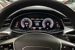 Valkoinen Audi A7 2019 kuva 18.
