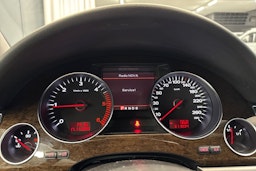 Hopea Audi A8 2007 kuva 13.