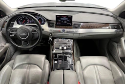 Harmaa Audi A8 2010 kuva 7.